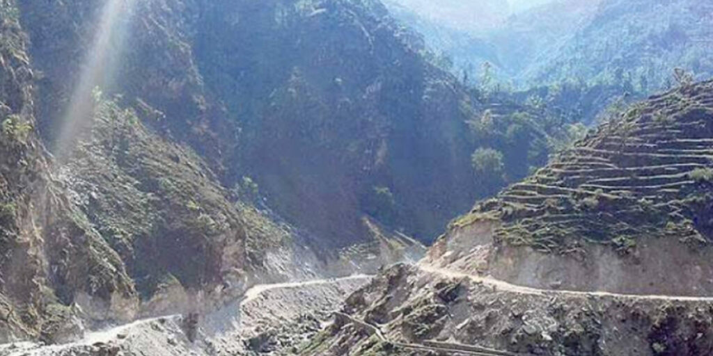 दार्चुला–तिङ्कर सडकमा ७५० मिटर ट्र्याक खुल्यो