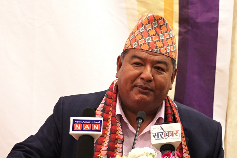 दुबईमा अलपत्र नेपालीको अवस्था बुझ्न श्रममन्त्री युएई जाने