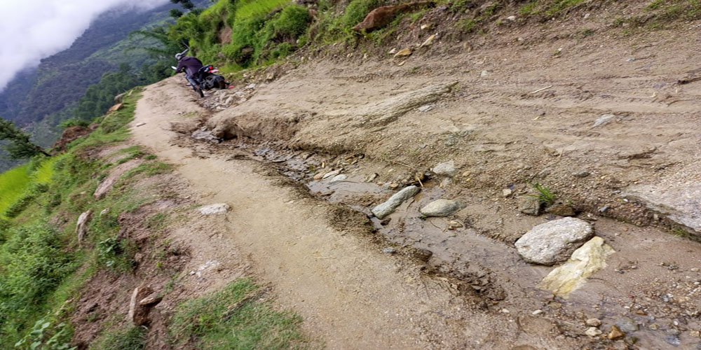 बाजुराका स्थानीय तहले ग्रामीण सडक सञ्चालनमा ल्याउँदै