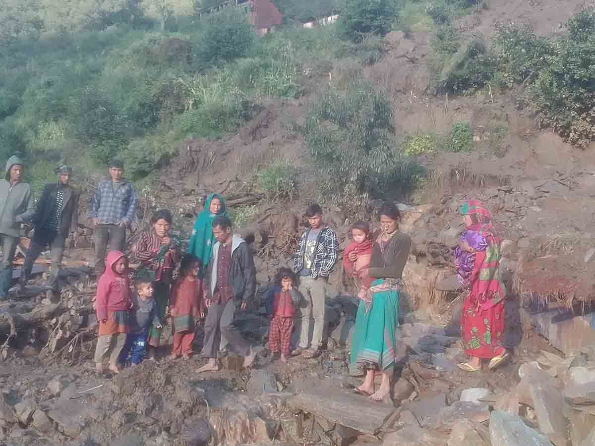 राहतको पर्खाइमा बाजुराका पहिरो पीडित