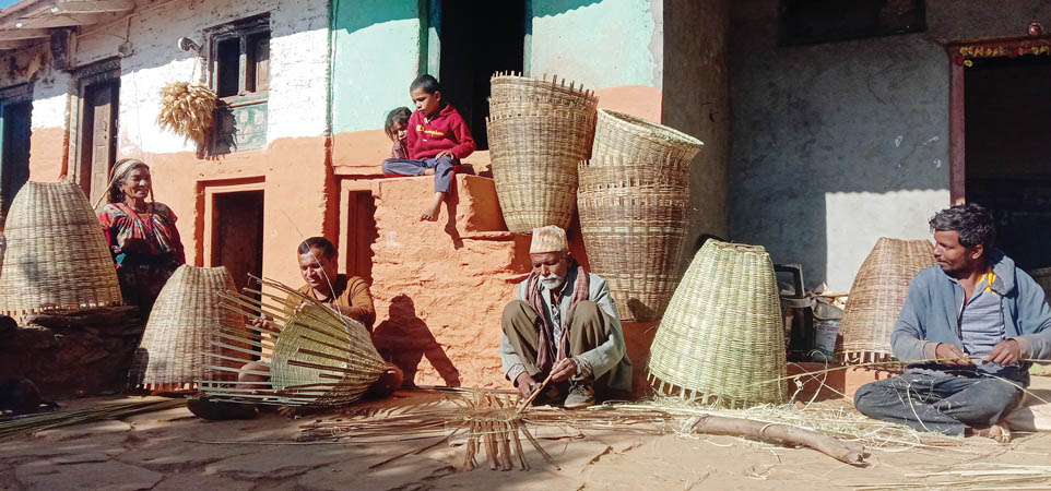 बाँसका सामग्रीको व्यवसाय सङ्कटमा