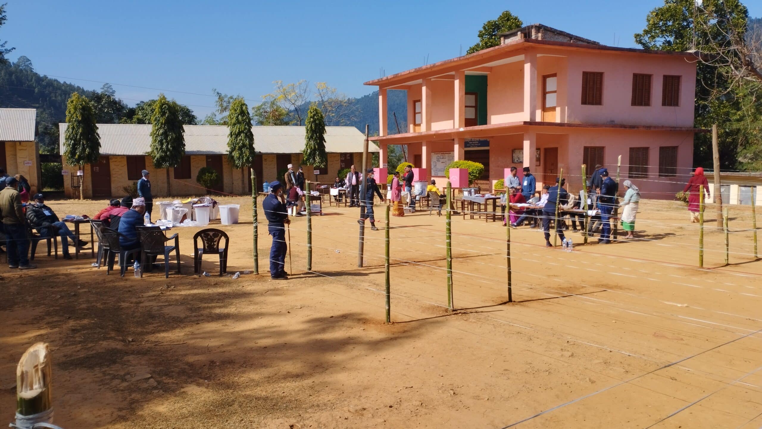 डोटीमा ५१ प्रतिशत मतदान