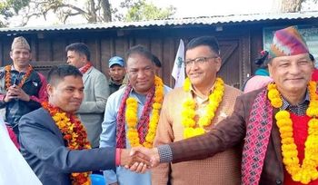 डडेल्धुरामा स्वतन्त्र उम्मेदवार बोहराले खगराजलाई सघाउने