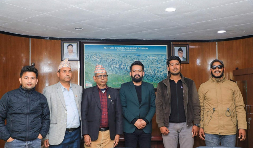 डोटीका भूकम्प पिडितलाई काठमाडौं महानगरको १० लाख सहयोग