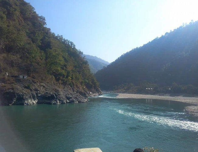 महाकालीमा बगेर एक जना बेपत्ता