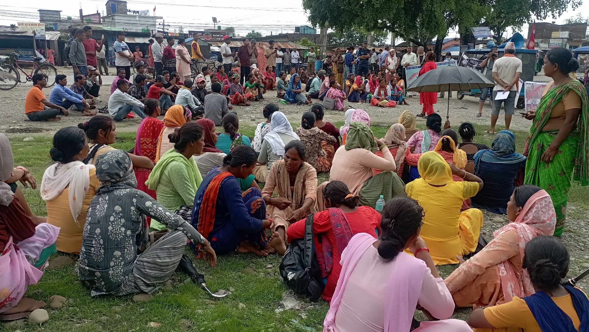 लघुवित्तिय सँस्थाहरुको ज्यादति विरुद्ध विरोध प्रर्दशन