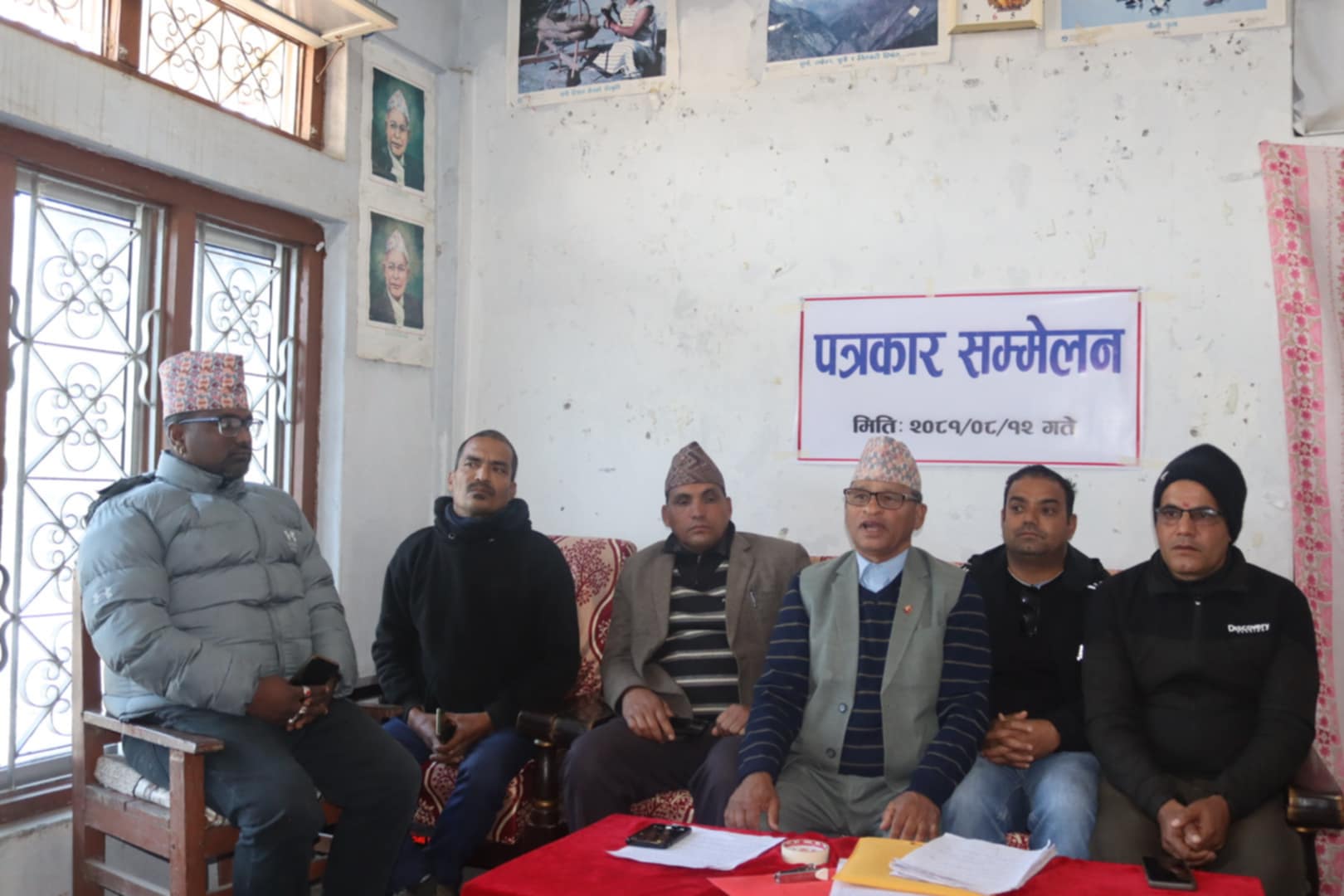 एमाले पूर्व प्रदेश कमिटी सदस्य सुबेदीसहित ३५८ जनाद्वारा पार्टी परित्याग