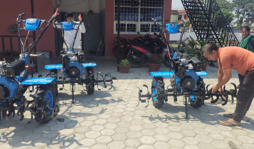 कञ्चनपुरका किसानलाई अनुदानमा ‘मिनी टिलर’ उपलब्ध