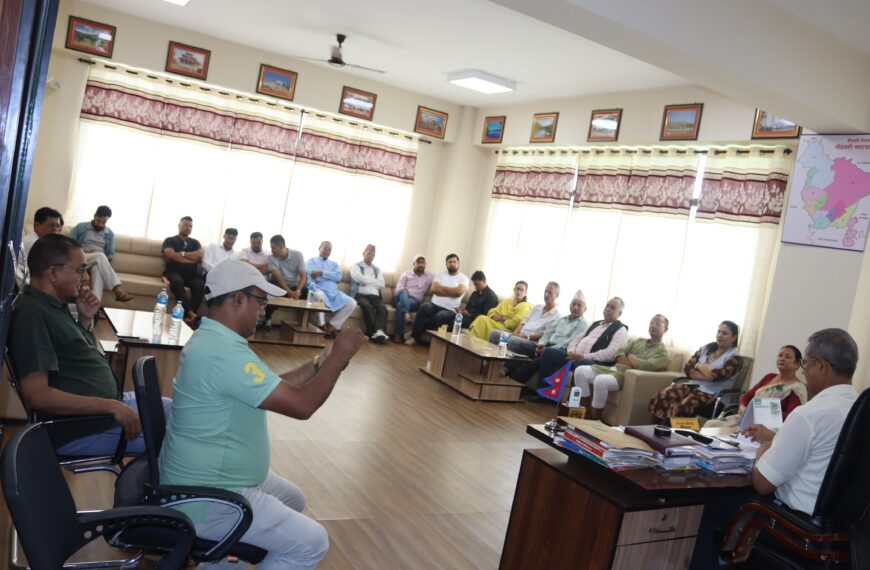नगर प्रमुखको आह्वानमा सर्वदलीय बैठक, गोदावरीमा राजधानी कार्यान्वयन गर्न एकजुट&hellip;