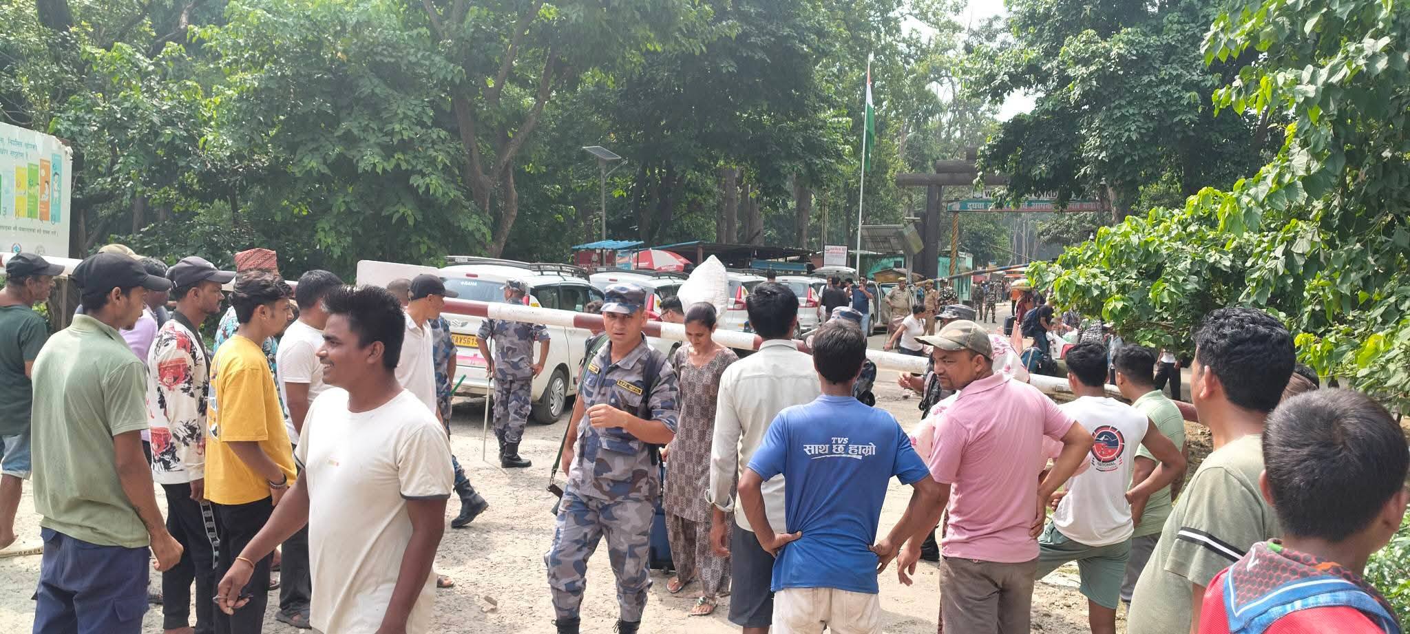 गौरीफन्टा नाकामा नेपालीलाई भारत प्रवेशमा रोक, फर्किनेलाई कडा चेकजाँच