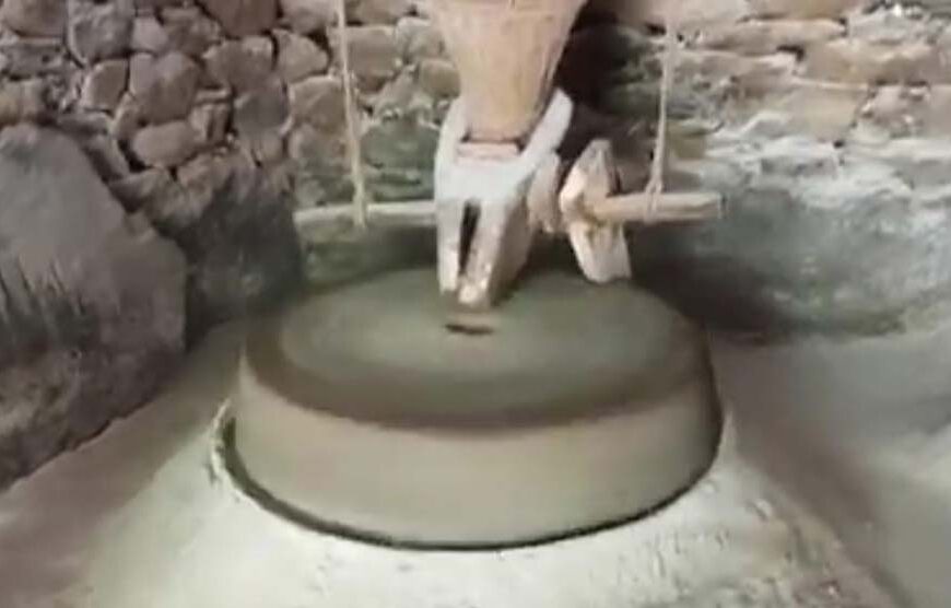 धारापानीवासी कुटानीपिसानी गर्न पानी घट्टमै निर्भर