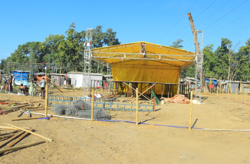 अत्तरियामा यसरी हुँदैछ महोत्सवको तयारी (फोटो फिचर)