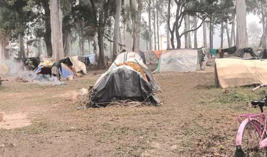 बाढीपीडित परिवारका न ओढ्ने कपडा न त बास