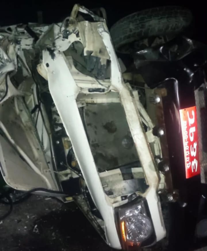 कैलालीको खुटिया पुलमा एम्बुलेन्सको ठक्करबाट एकजनाको मृत्यु, एक घाइते