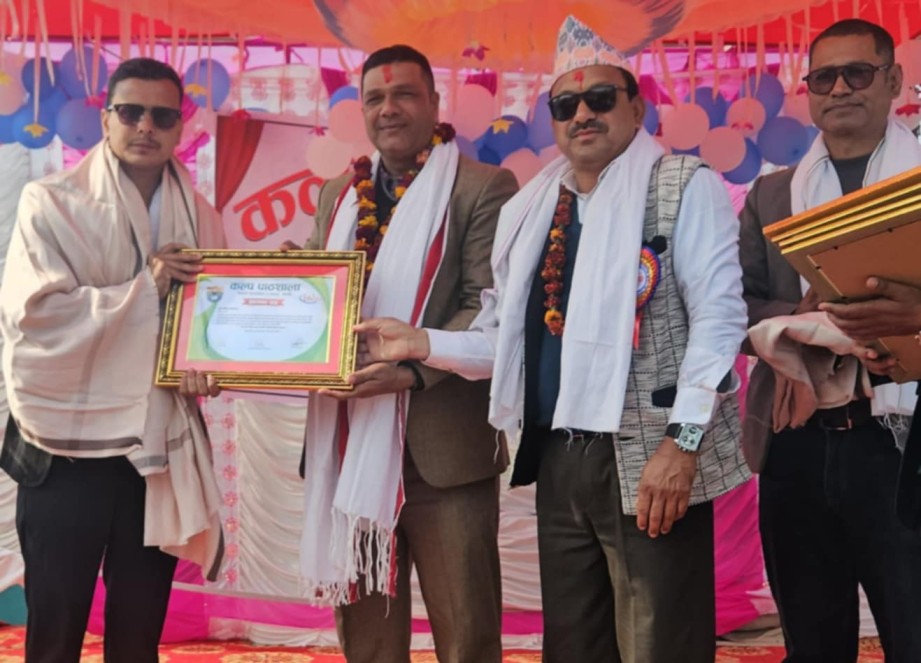 टिभी टुडे टेलिभिजनका प्रदेश निर्देशक अनिल पन्त सम्मानित