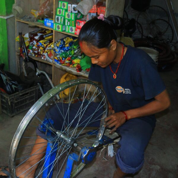 साइकल मर्मतबाट आत्मनिर्भर बनेकी राधिका(भिडियो)