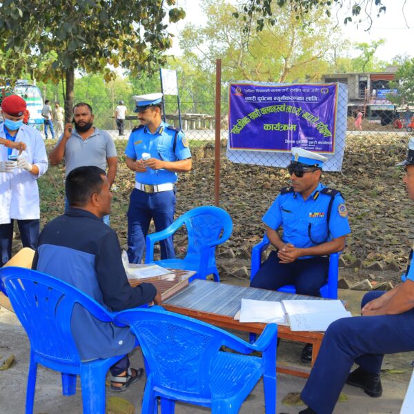 लापसे गरेर सवारी चलाउनेमाथि ट्राफिक कैलालीको कडाइ