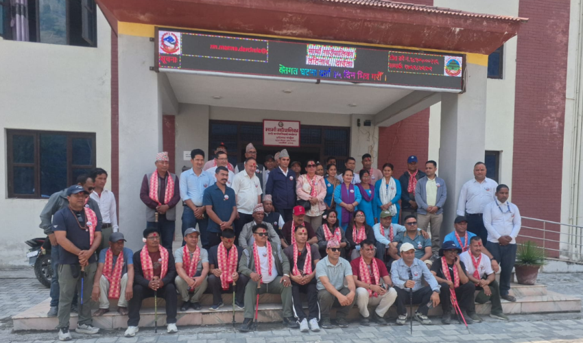 मार्मा पुगेको धनगढी उपमहानगरपालिकाको टोलीलाई जनप्रतिनिधिद्वारा स्वागत