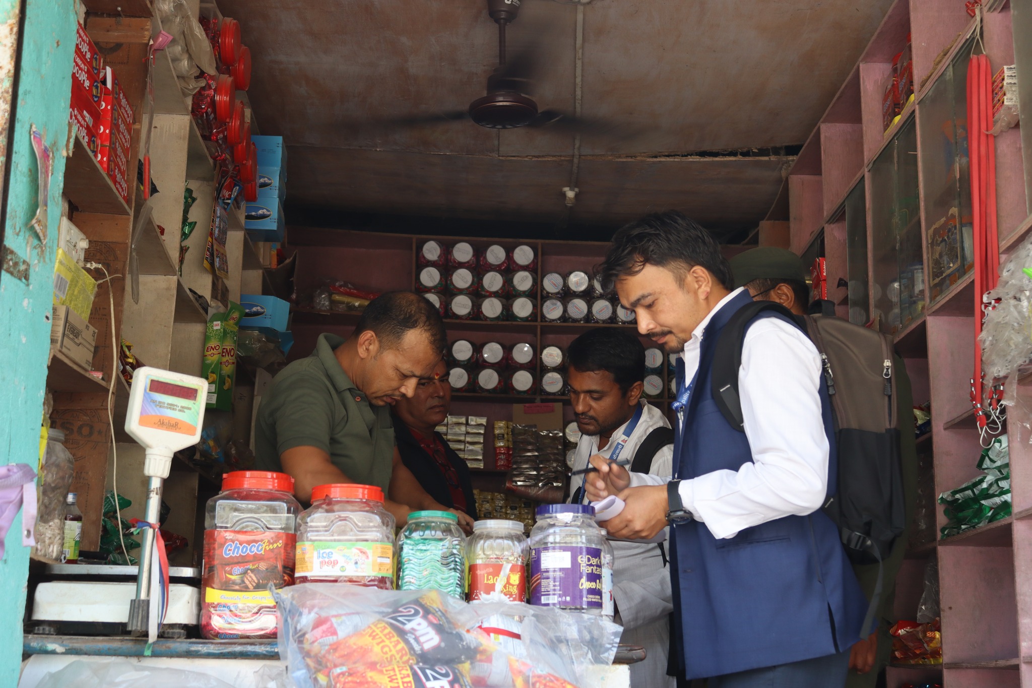 अत्तरिया बजारमा आज पनि अनुगमन