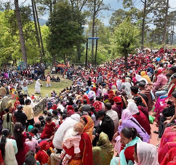 शक्ति प्रदर्शनस्वरूप धामीले बालुवा खाने घटाल विशु जाँत आज