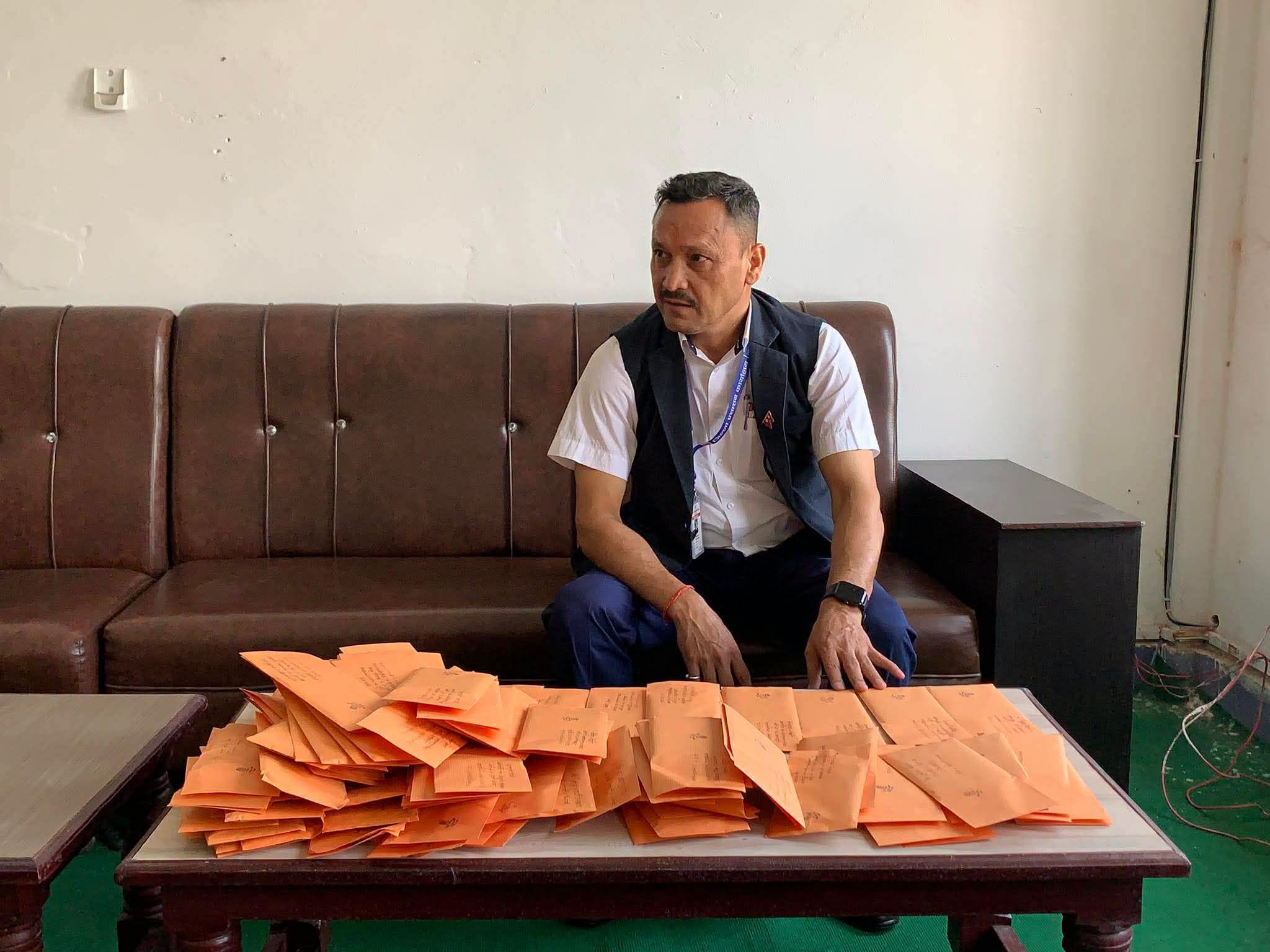 कैलालीमा नागरिकको घरमै राहदानी पुर्‍याउने सेवा सुरु