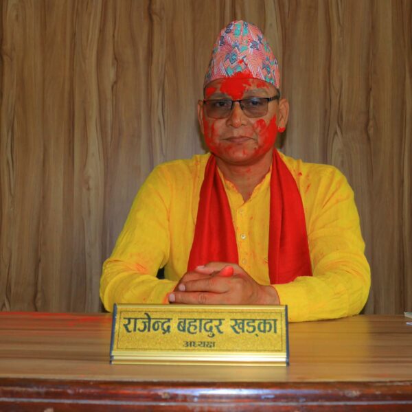 अत्तरिया खानेपानीका अध्यक्ष खड्काले ग्रहण गरे पदभार