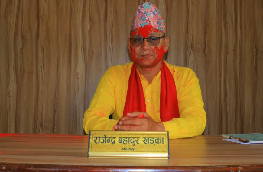 अत्तरिया खानेपानीका अध्यक्ष खड्काले ग्रहण गरे पदभार