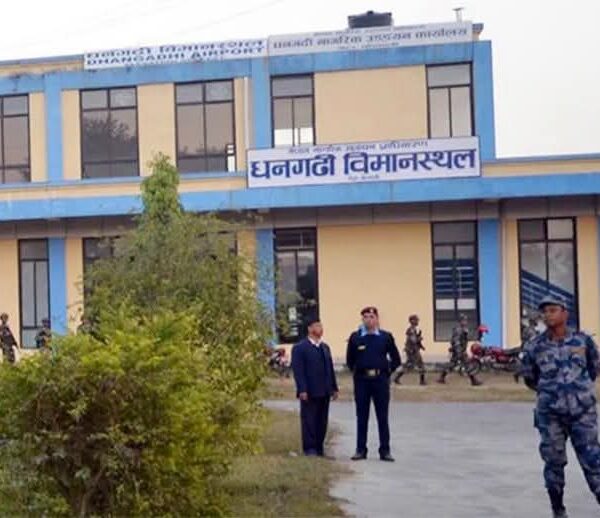 धनगढी विमानस्थलबाट साढे ४ लाखको सामान बरामद