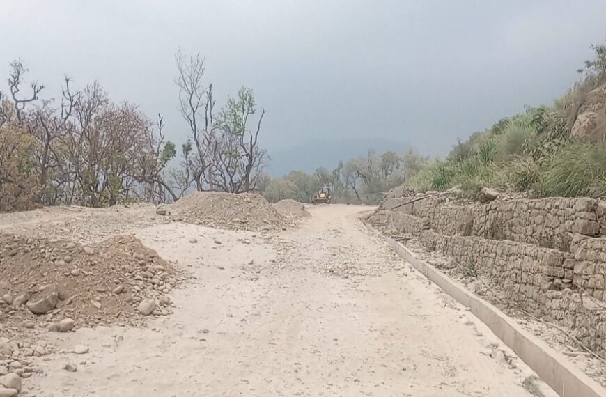 भीमदत्त राजमार्ग स्तरोन्नतिको काम ठप्प : बिटुमिन अभाव र इन्धनको&hellip;