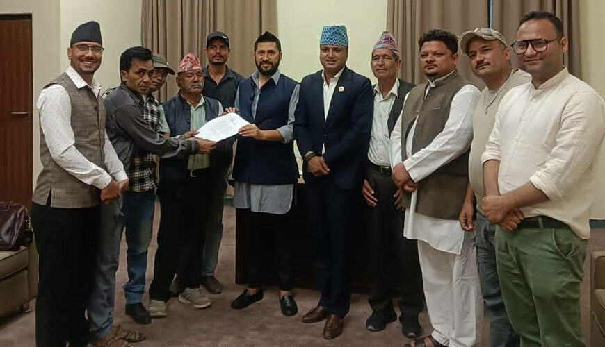 कञ्चनपुरका आरक्ष पीडितको माग गूरा गर्ने रवि लामिछानेको प्रतिबद्धता