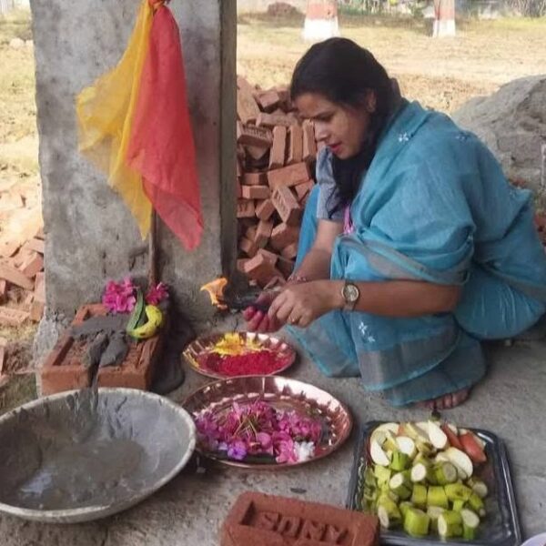 भवन उद्धघाटनमा निर्माण समितिलाई नबोलाएपछि निर्माण समिति संयोजक भट्टले गरिन् गुनासो