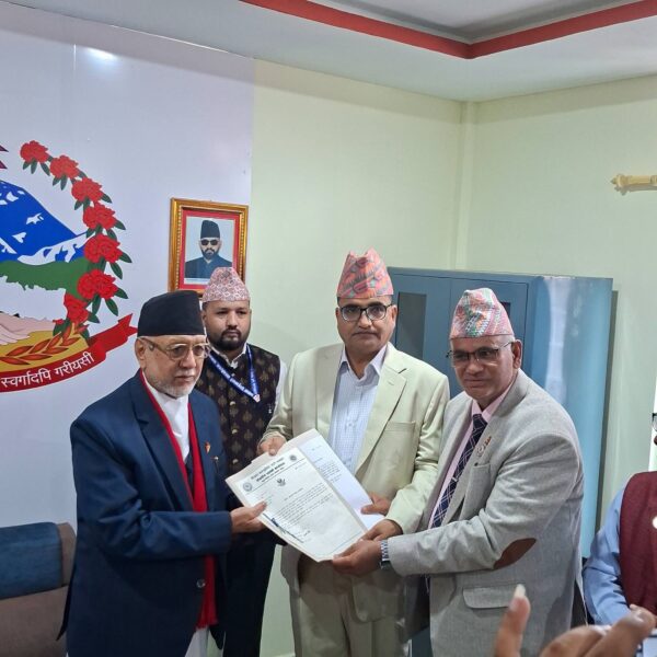 सुदूरपश्चिम मुख्यमन्त्रीमा खगराज भट्टको दाबी पेस