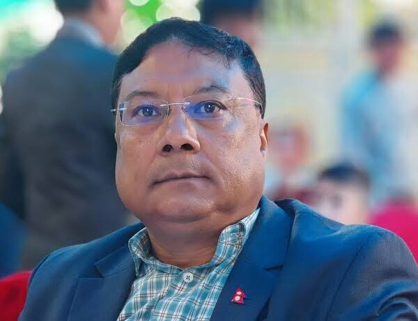 पत्रकार किशोर श्रेष्ठ पक्राउ