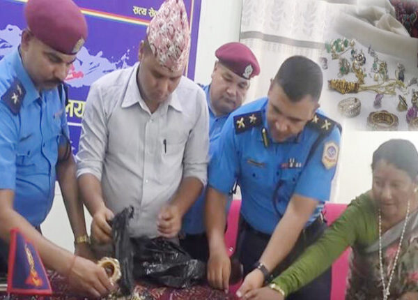 भारतबाट चोरी भएका गरगहना सम्बन्धित धनीलाई फिर्ता