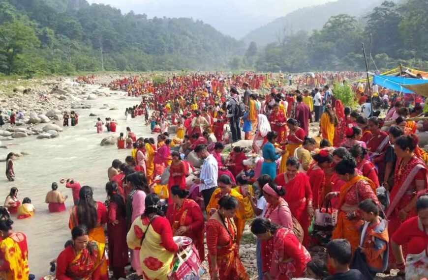 गोदावरी धाममा श्रद्धालुको घुइँचो